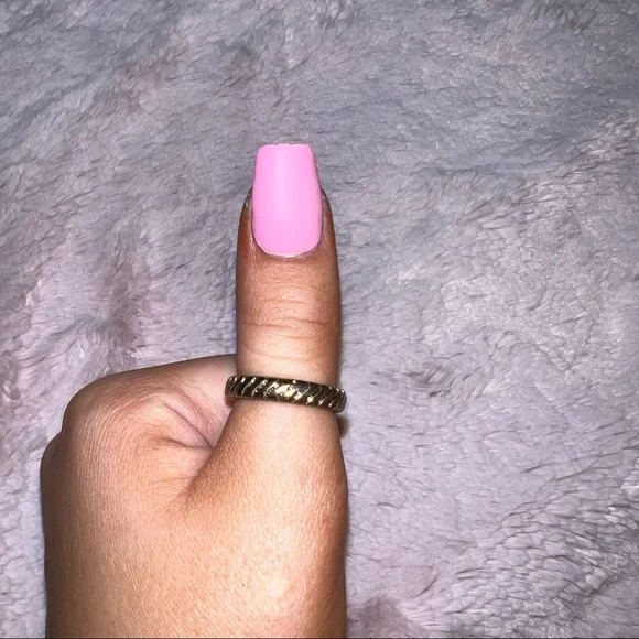 Anthropologie engraved swirl ring NEW - Picture 3 of 8